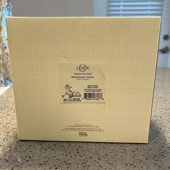 Lenox Springtime Stroll Figuirine - Picture 4 of 4